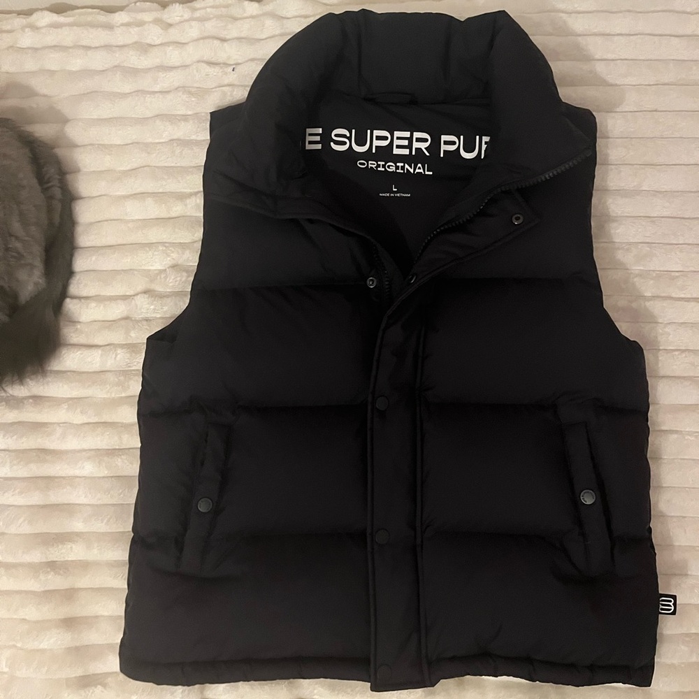 Aritzia Super Puff Vest